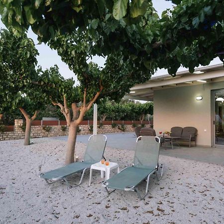 Amfithea Villas Petrokefali Exterior photo