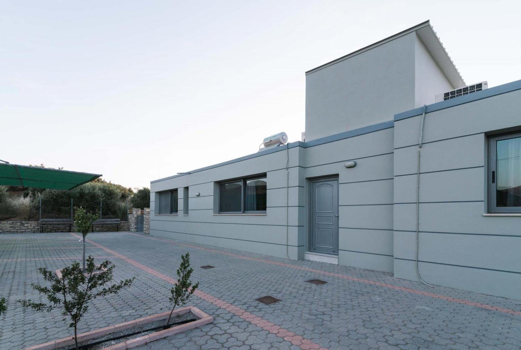 Amfithea Villas Petrokefali Exterior photo